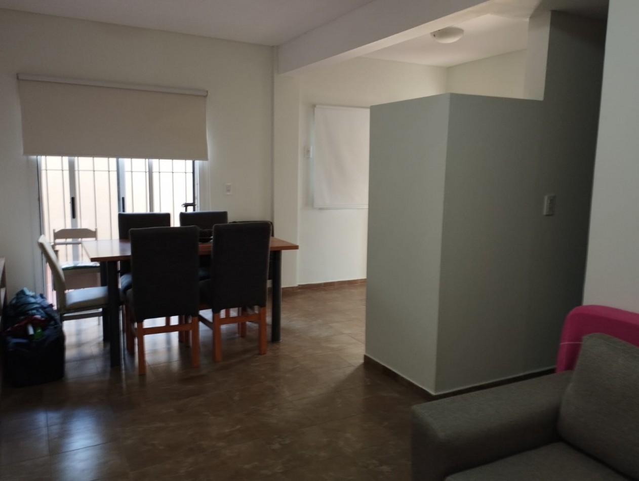 DEPARTAMENTO AMPLIO EN PINAMAR CON COCHERA Y PATIO MUY  EN VENTA