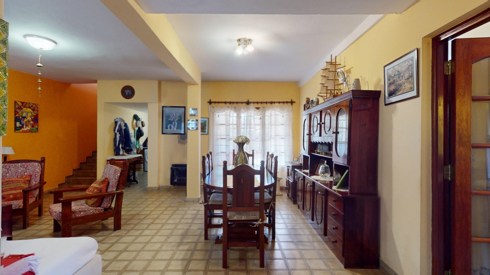 Hermosa Casa a la Venta en el mejor Barrio de City Bell