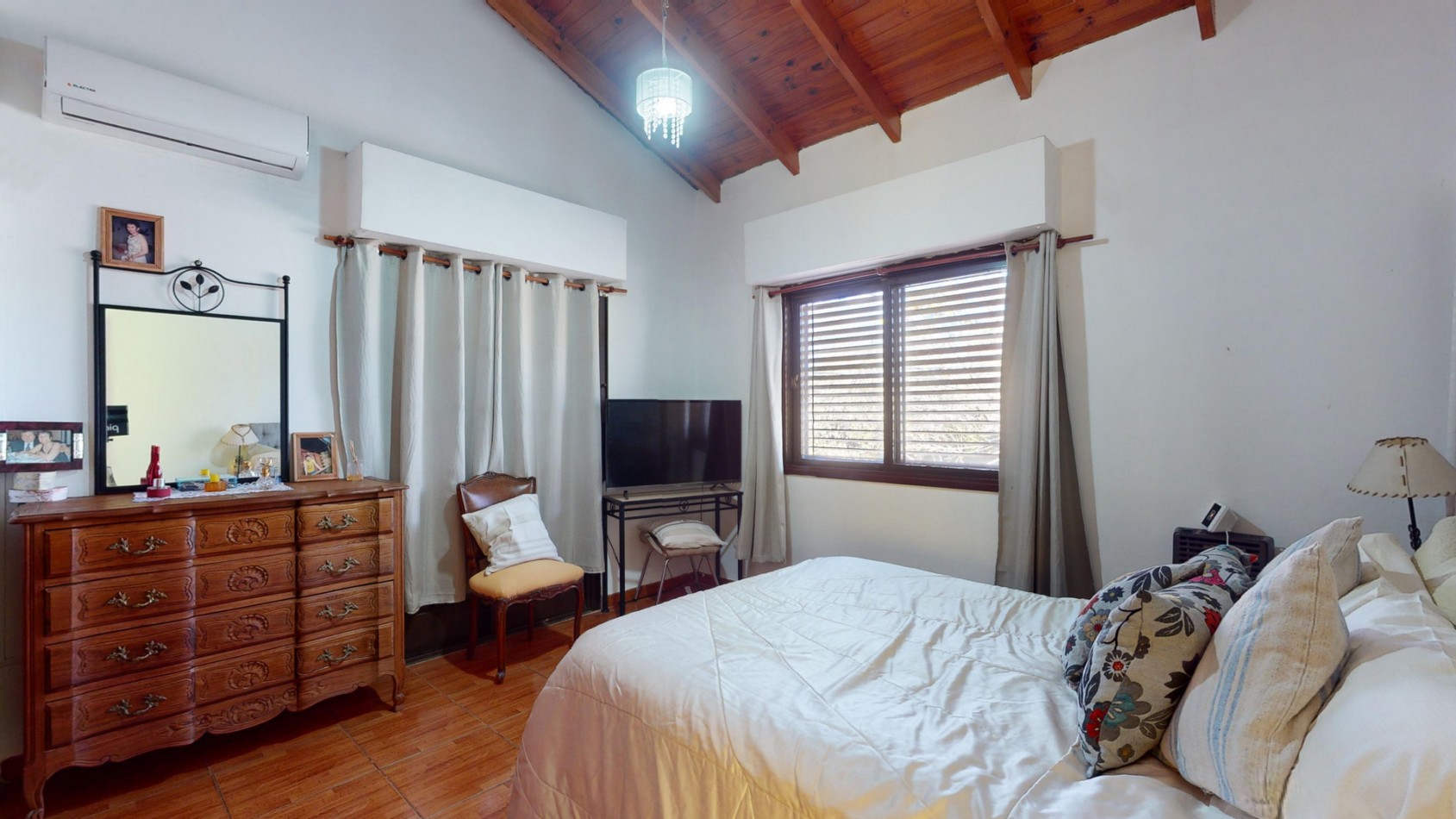 Hermosa Casa a la Venta en el mejor Barrio de City Bell