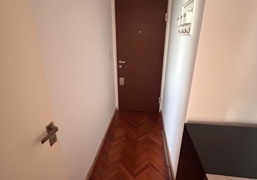 Hermoso 2 Amb. Reciclado a Nuevo, Gran Ubicacion en Colegiales y Apto Credito