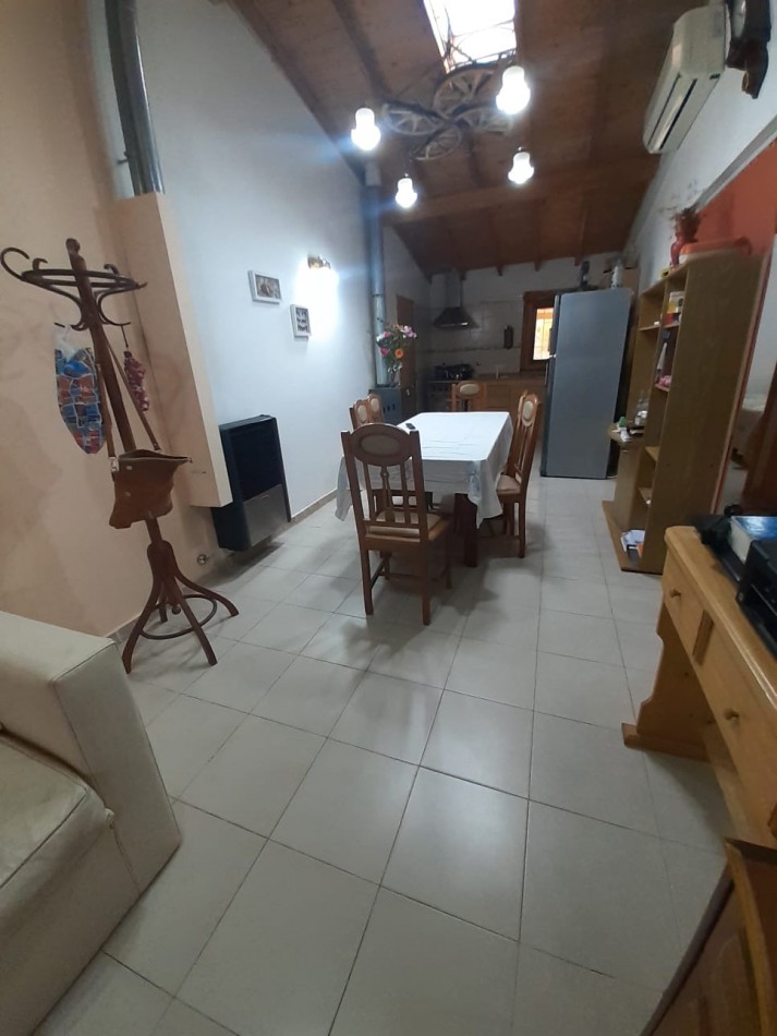 Hermoso Chalet en barrio "La Carmencita" 