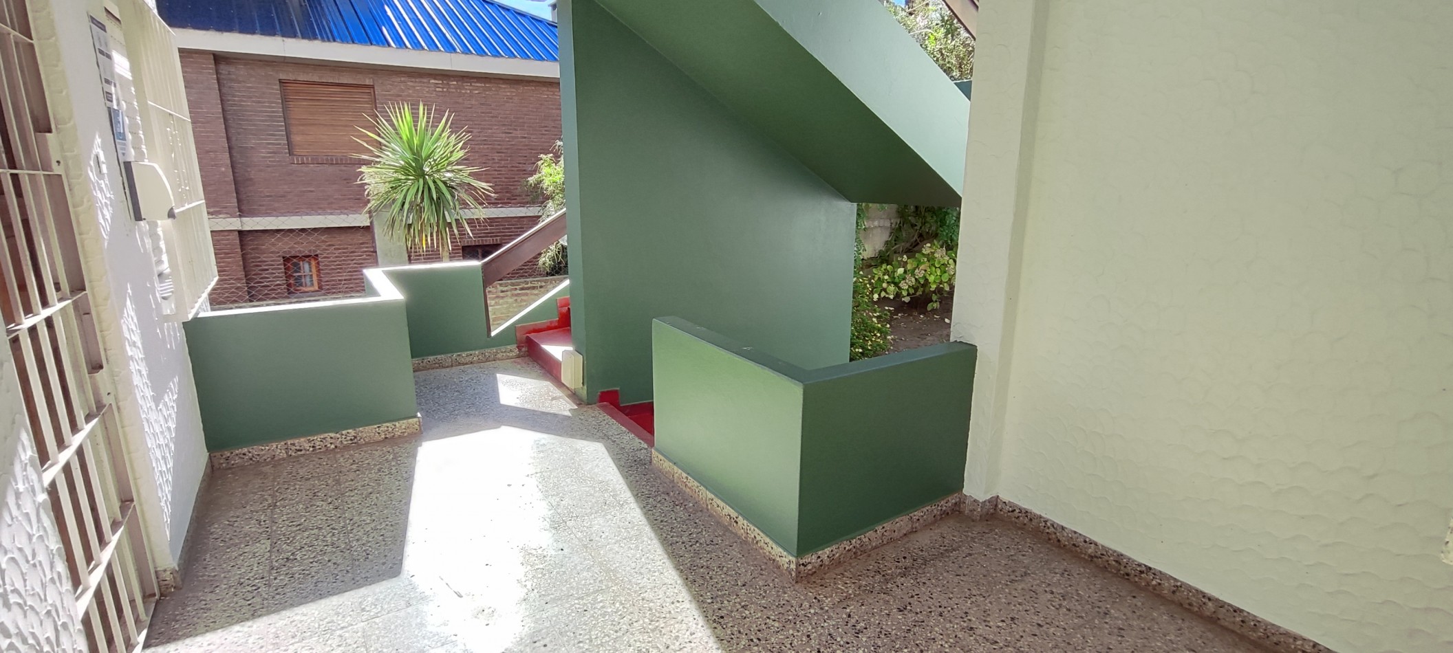 DEPARTAMENTO 2 AMBIENTES - ZONA CENTRO - PASEO 119 ENTRE AVENIDAS 1 Y 2 OPORTUNIDAD