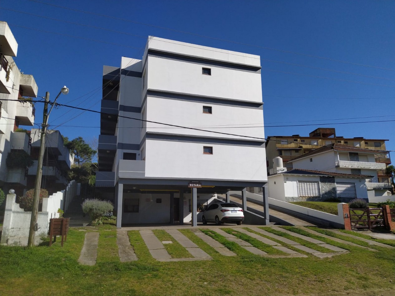 Hermoso departamento 3 ambientes c/ patio Propio 