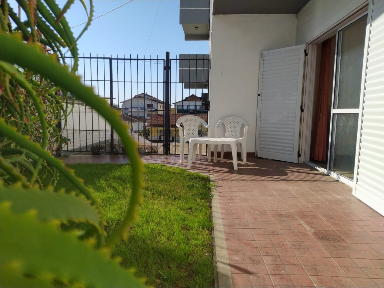 Hermoso departamento 3 ambientes c/ patio Propio 