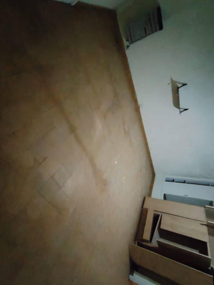 CASA A REFACCIONAR - ZONA CENTRO - SOBRE LOTE MULTIFAMILIAR / HOTELERO