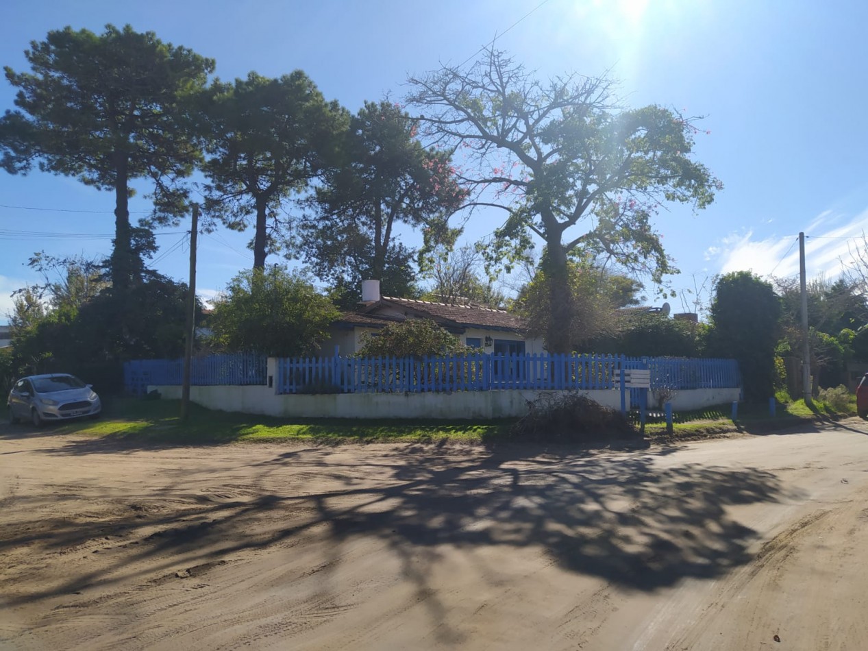 Casa en VENTA en zona residencial a refaccionar - Apta Credito