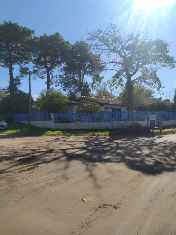 Casa en VENTA en zona residencial a refaccionar - Apta Credito