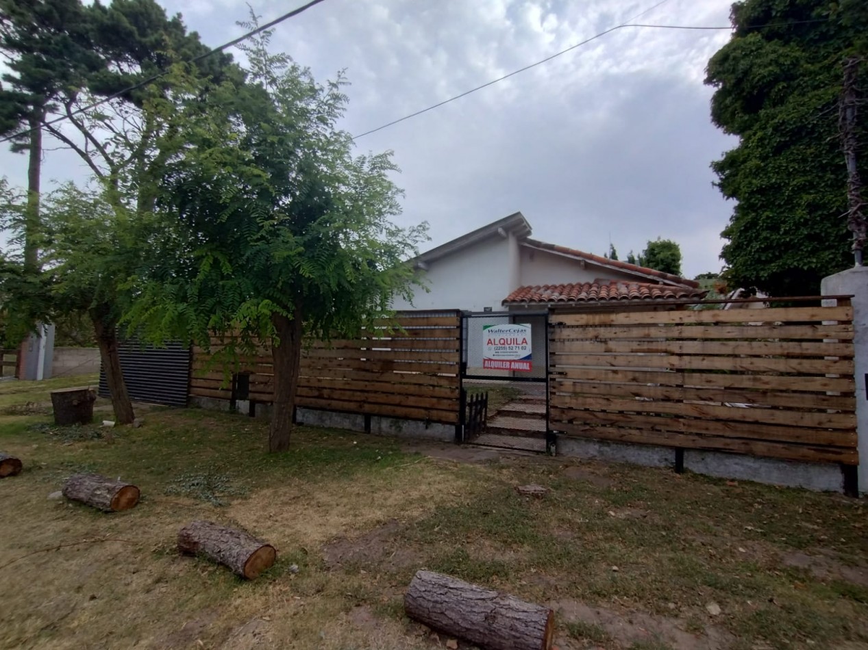 Casa 3 AMbientes ALQUILER ANUAL