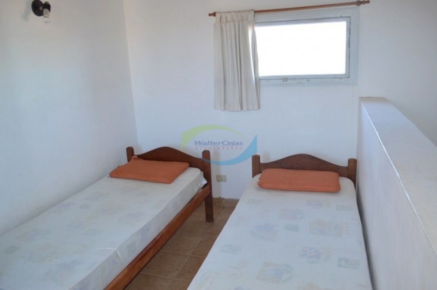UNIDAD 5 - TRIPLEX 4 AMBIENTES  - VISTA AL MAR -