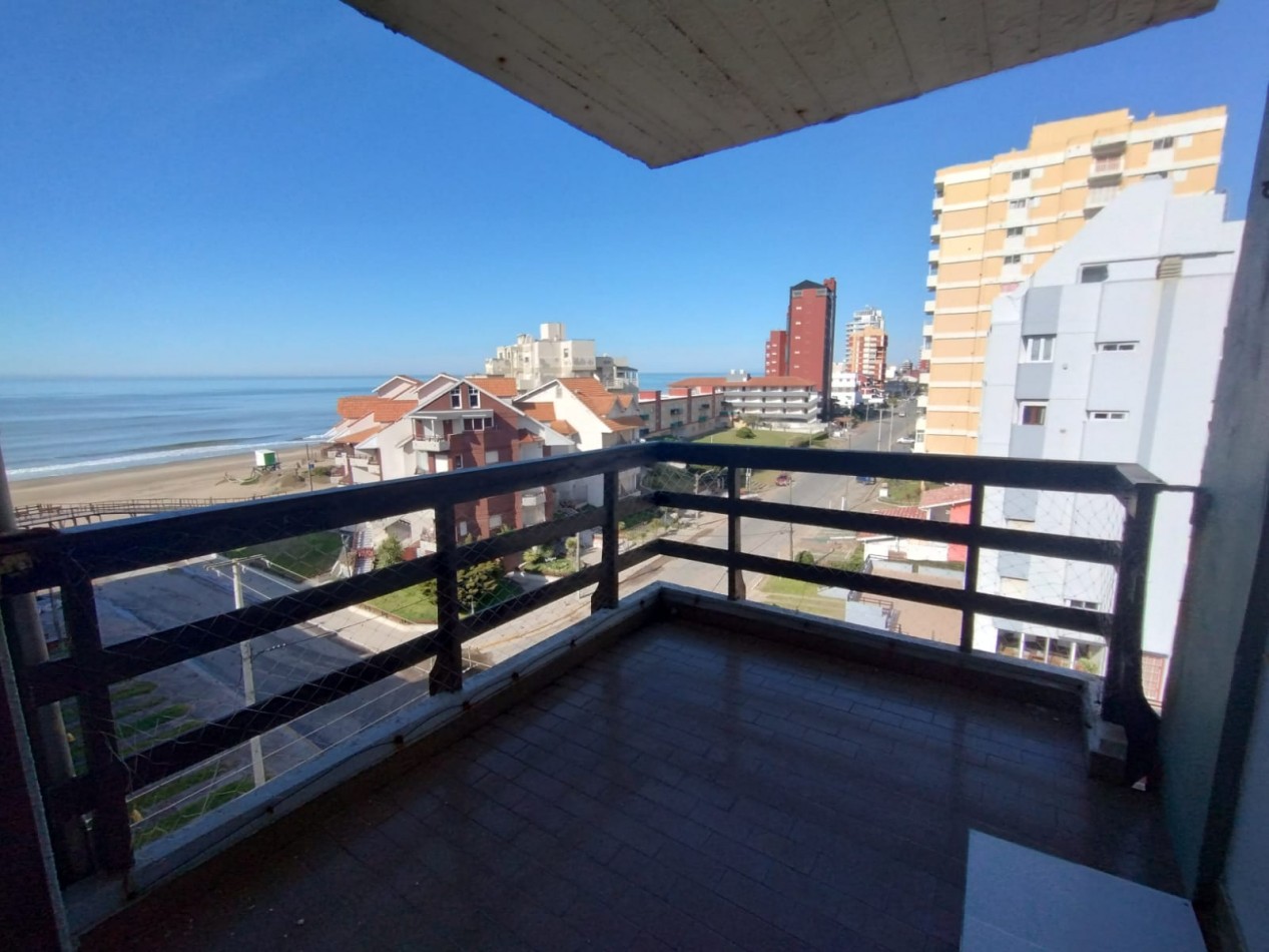 DEPARTAMENTO 2 AMBIENTES EN VENTA - GESELL CENTRO - VISTA AL MAR - COCHERA - TODOS LOS SERVICIOS 
