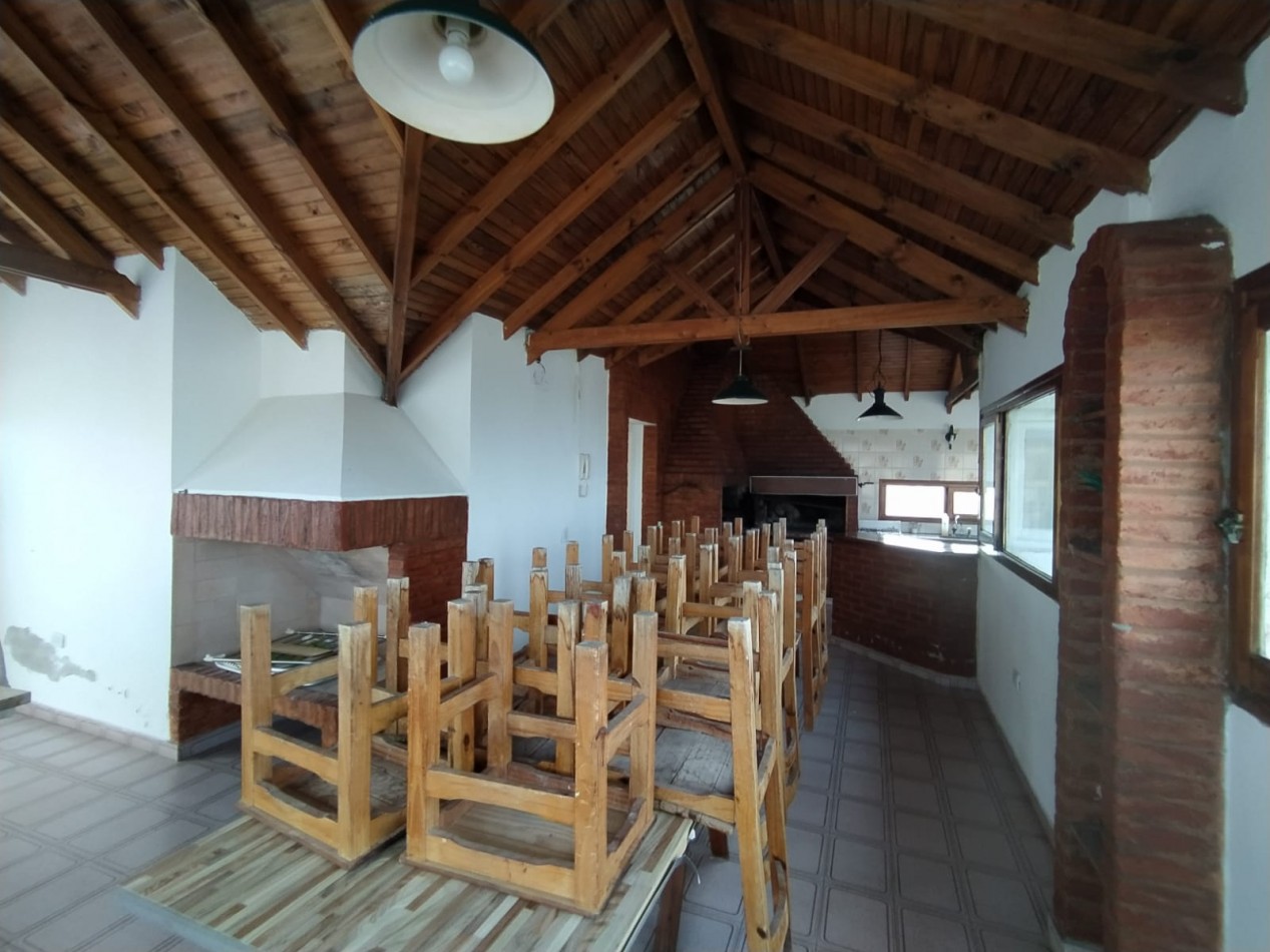 DEPARTAMENTO 2 AMBIENTES EN VENTA - GESELL CENTRO - VISTA AL MAR - COCHERA - TODOS LOS SERVICIOS 