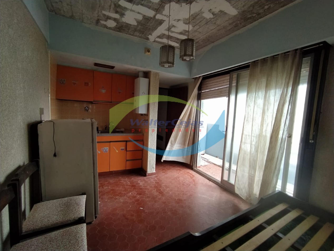 DEPARTAMENTO 2 AMBIENTES A REFACCIONAR C/COCHERA - ZONA SUR