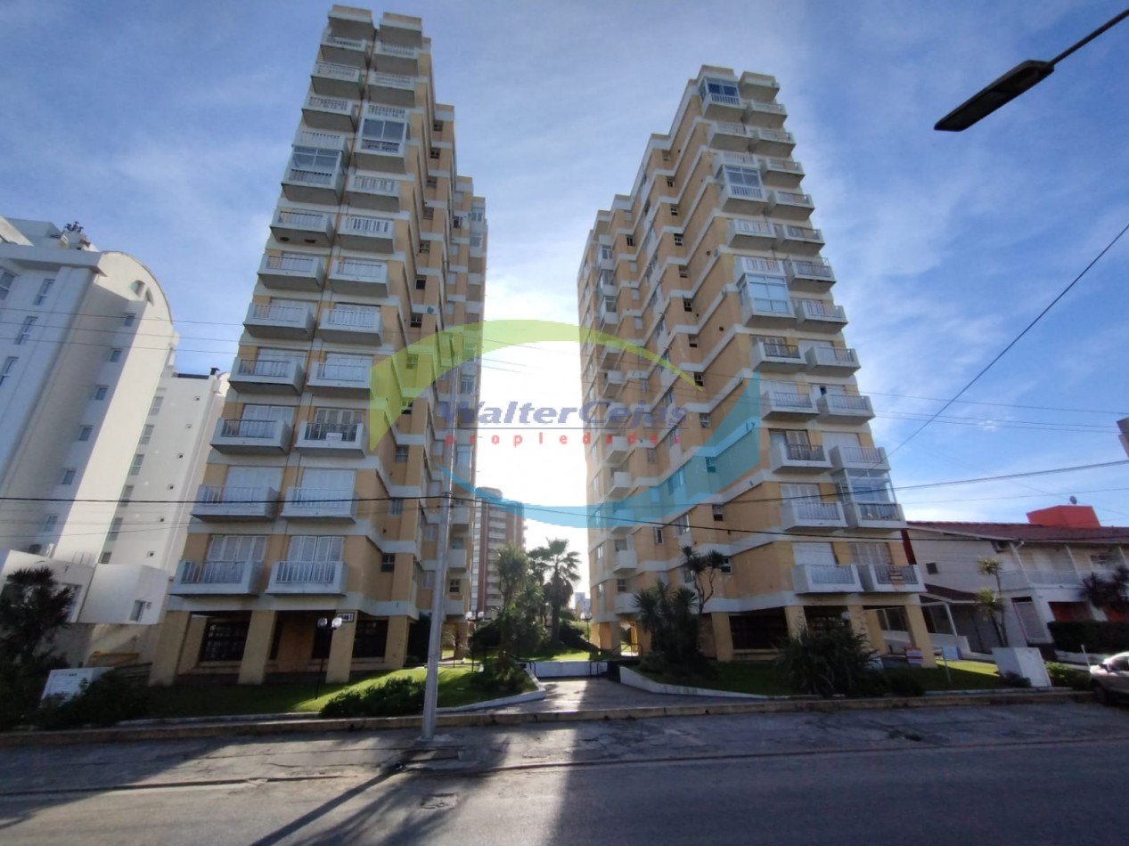 HERMOSO DEPARTAMENTO 2 AMBIENTES - GESELL CENTRO - GAS NATURAL Y COCHERA 