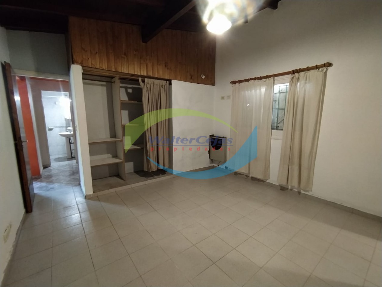 Casa 3 Ambientes en Alquiler Anual - Zona Centro