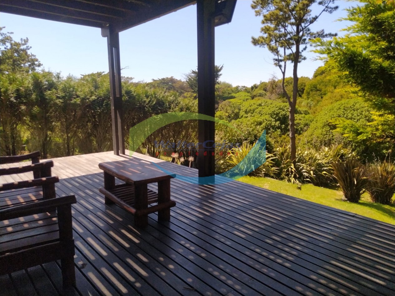 HERMOSO CHALET ESTILO AMERICANO EN 4 PLANTAS - EN EL CORAZON DE MAR DE LAS PAMPAS