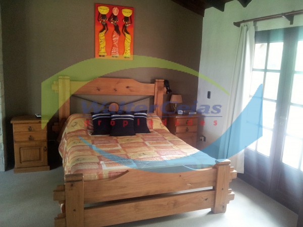 CASA 4 AMBIENTES 