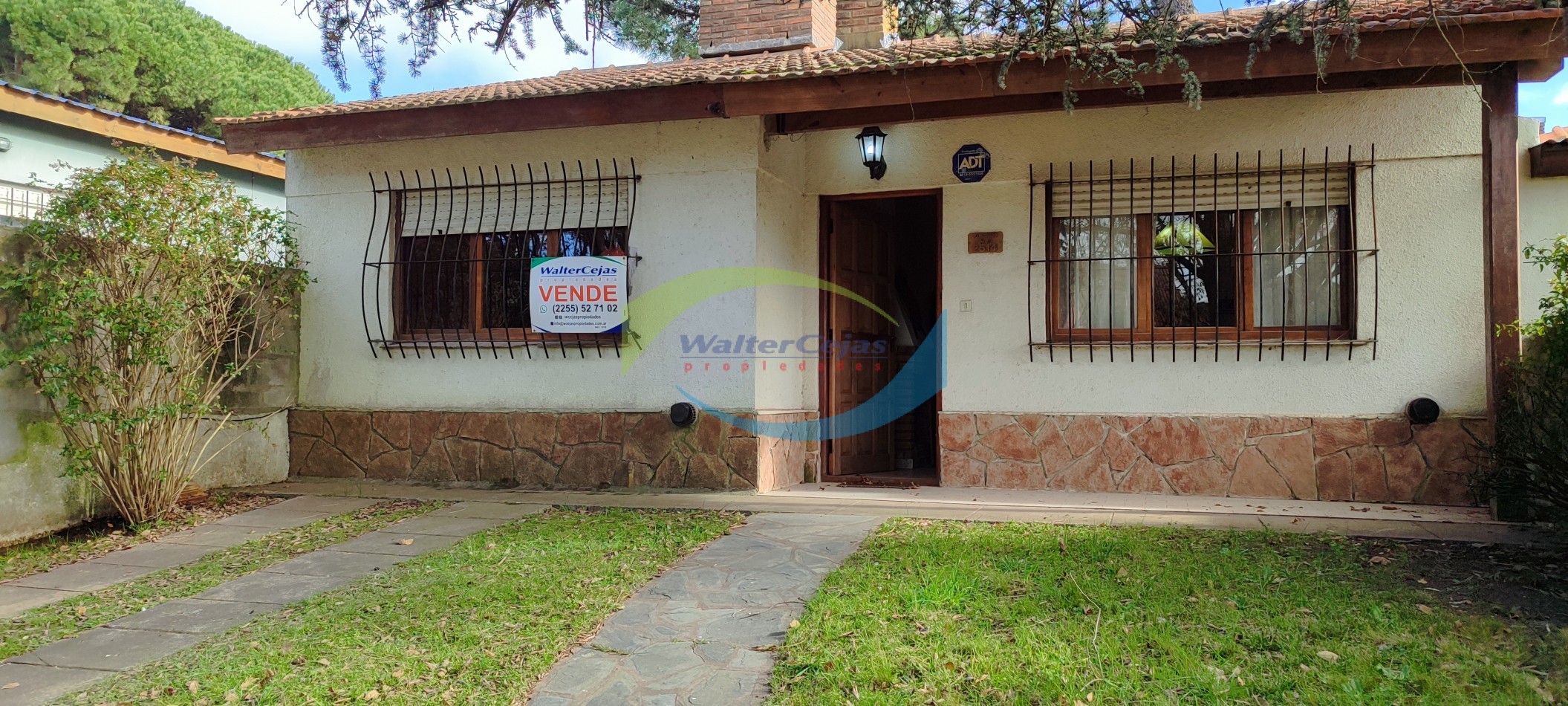 CHALET (PH) EN ZONA RESIDENCIAL 3  AMBIENTES C/GAS NATURAL APTO CREDITO BANCARIO