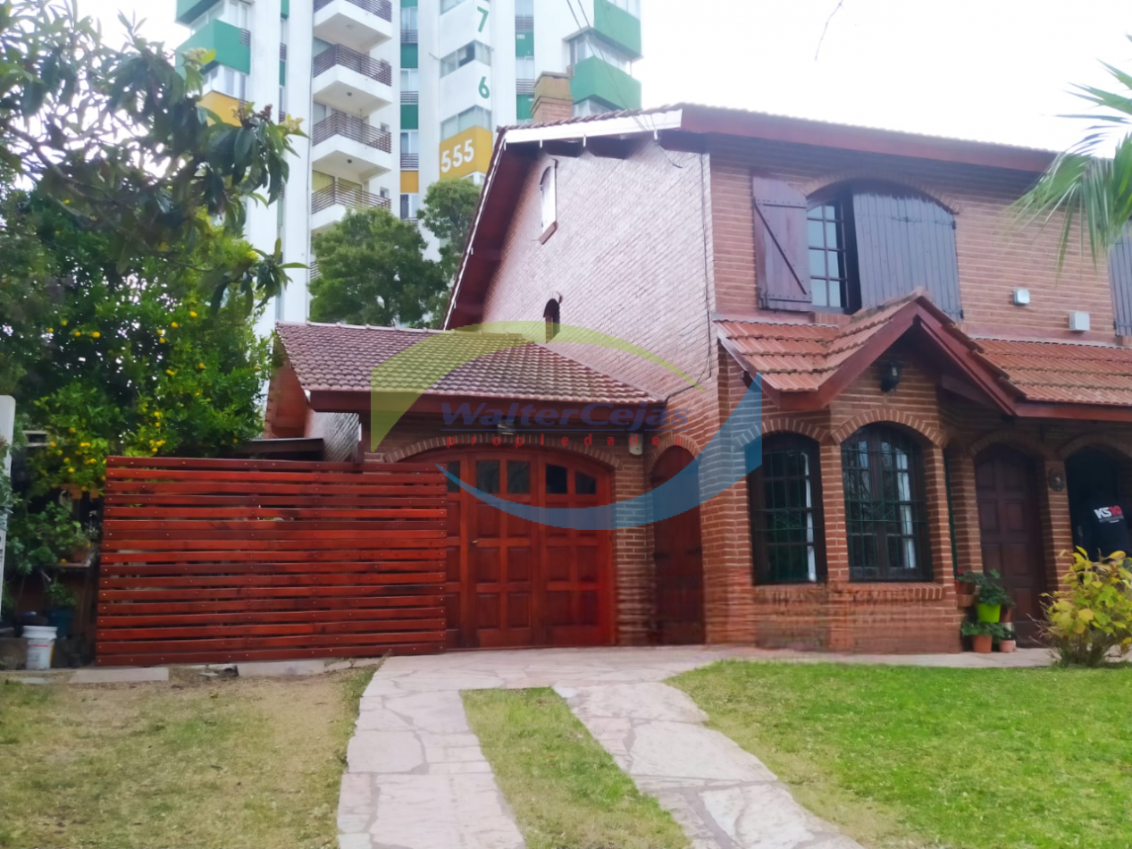 TRIPLEX 4 AMBIENTES 