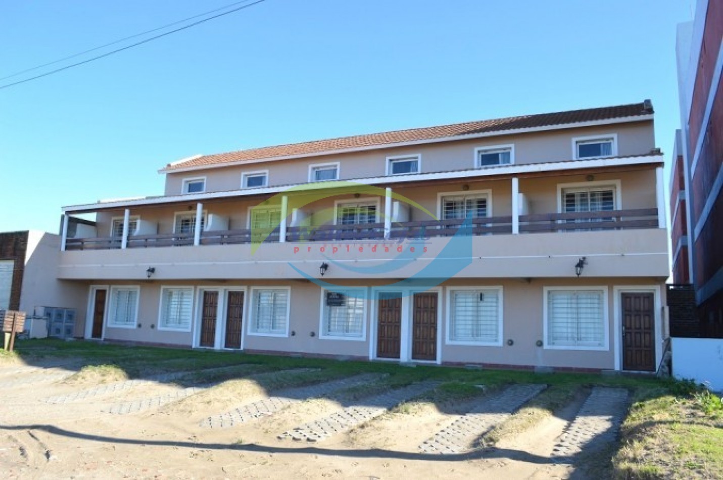 TRIPLEX 4 AMBIENTES CON TODOS LOS SERIVICIOS - VISTA AL MAR UNIDAD 2