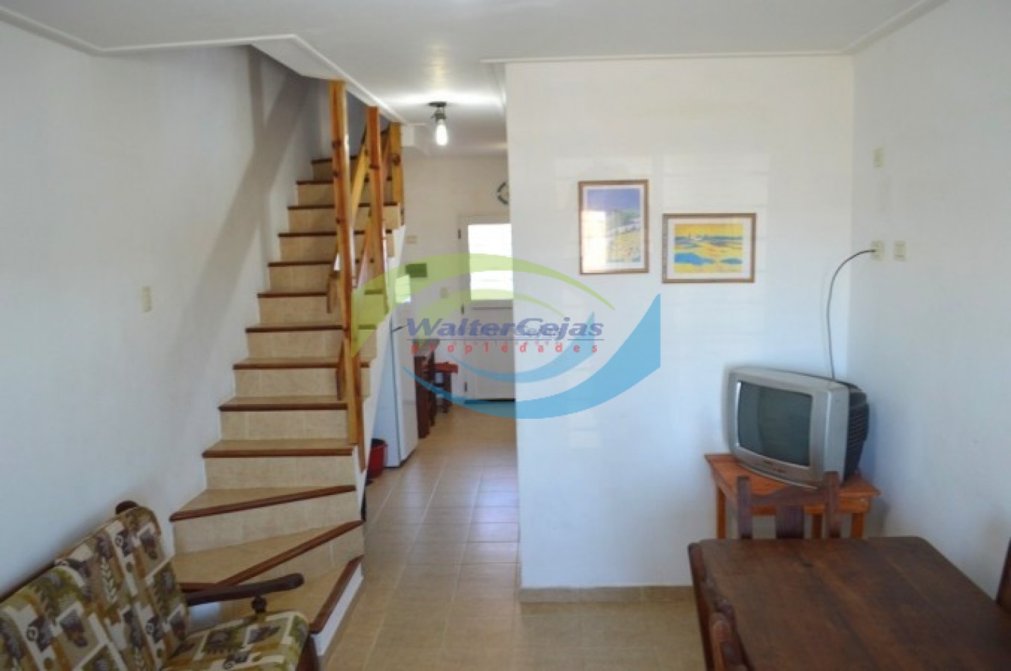 TRIPLEX 4 AMBIENTES CON TODOS LOS SERIVICIOS - VISTA AL MAR UNIDAD 2