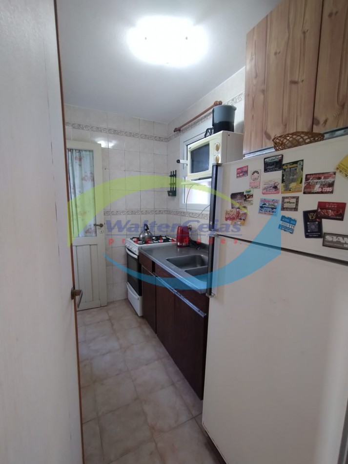 HERMOSO DEPARTAMENTO 2 AMBIENTES - GESELL CENTRO - GAS NATURAL Y COCHERA 