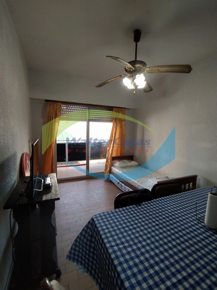 DEPARTAMENTO 2 AMBIENTES C/COCHERA EN PLENO CENTRO DE GESELL