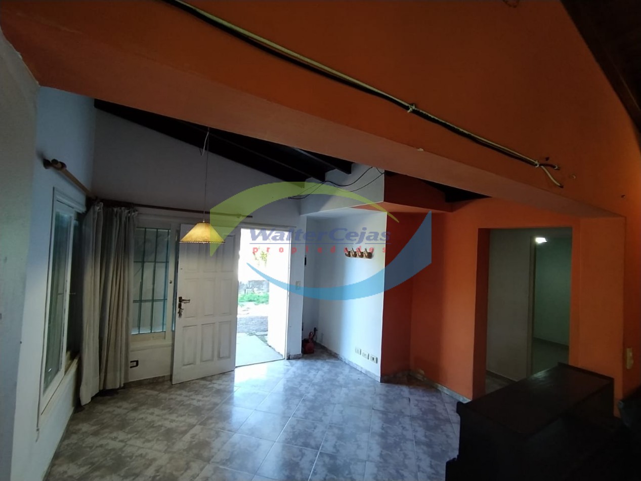 Casa 3 Ambientes en Alquiler Anual - Zona Centro