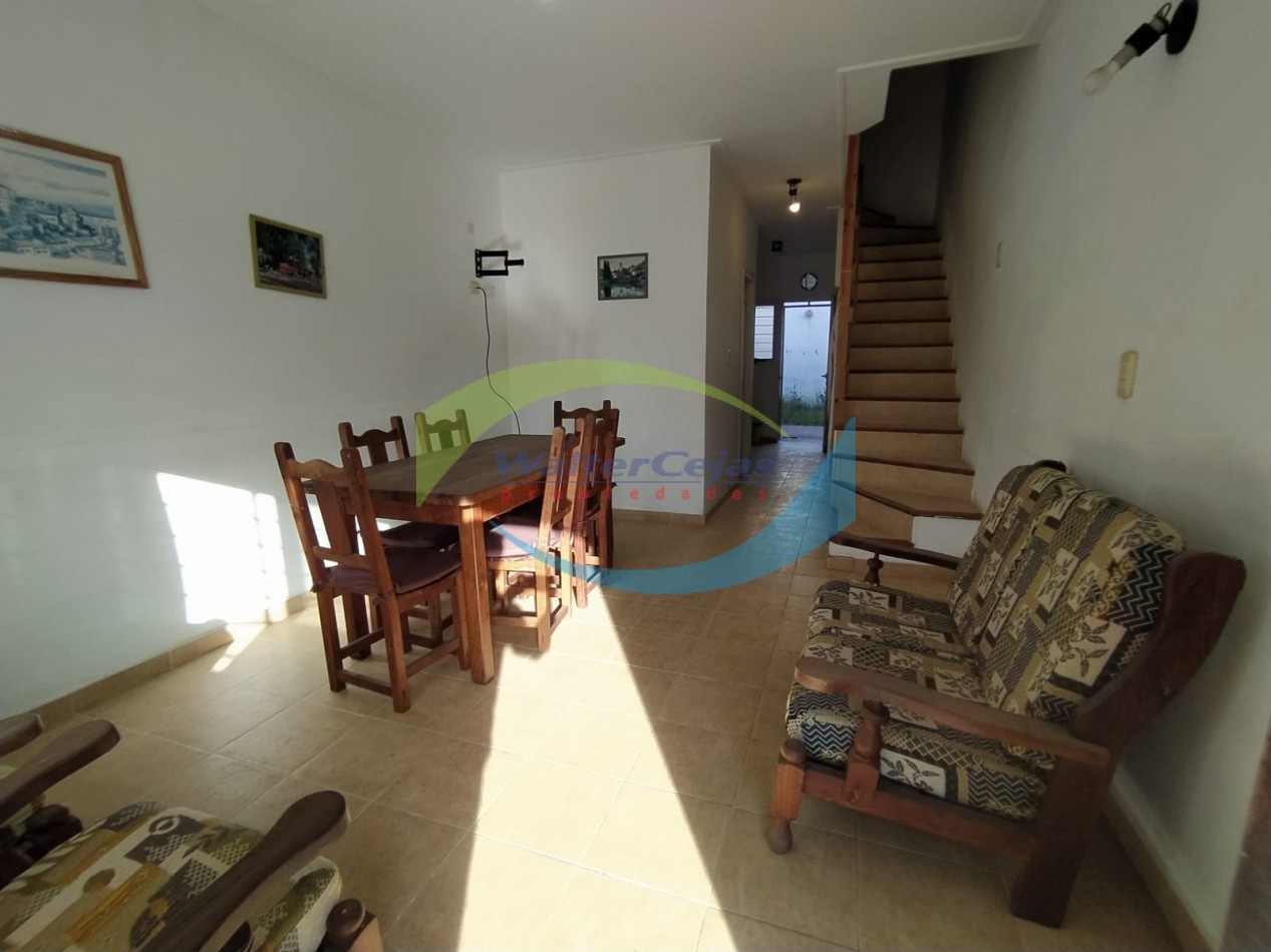 TRIPLEX 4 AMBIENTES 
