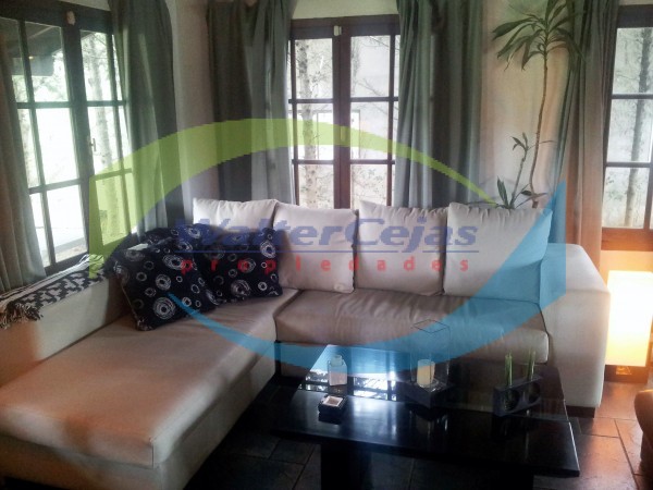 CASA 4 AMBIENTES 