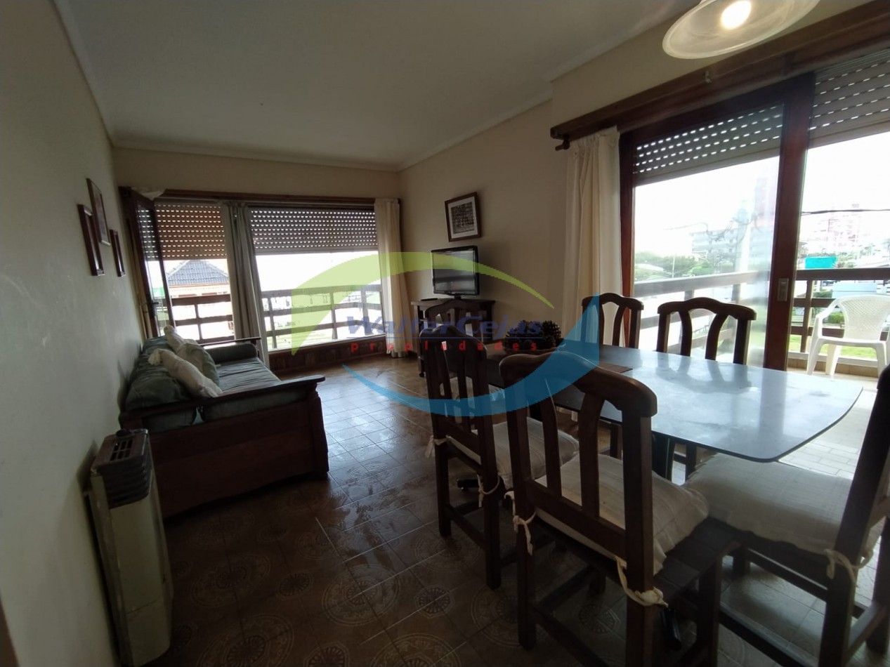 HERMOSO DEPARTAMENTO 2 AMBIENTES  EN EL CENTRO DE GESELL - COCHERA - GAS NATURAL - VISTA AL MAR