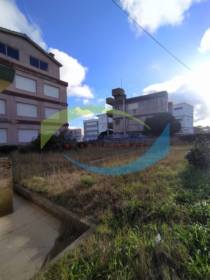 VENTA EN BLOCK - 2 LOTES MULTIFAMILIAR HOTELERO SOBRE COSTANERA Y AVENIDA 1