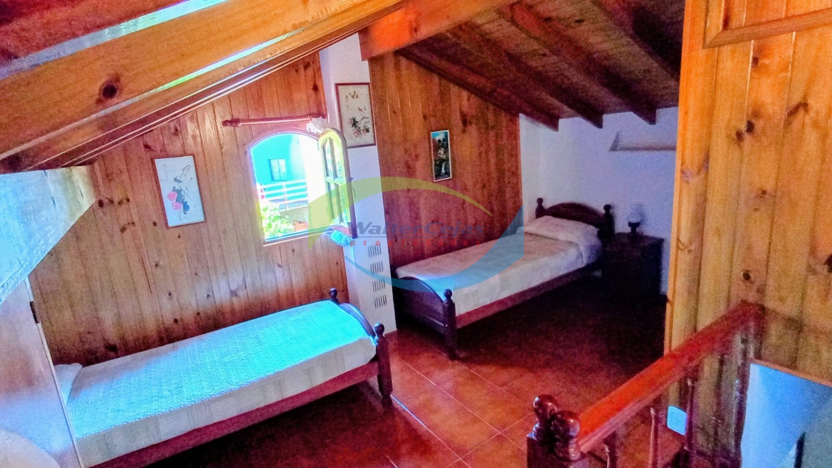 TRIPLEX 4 AMBIENTES 