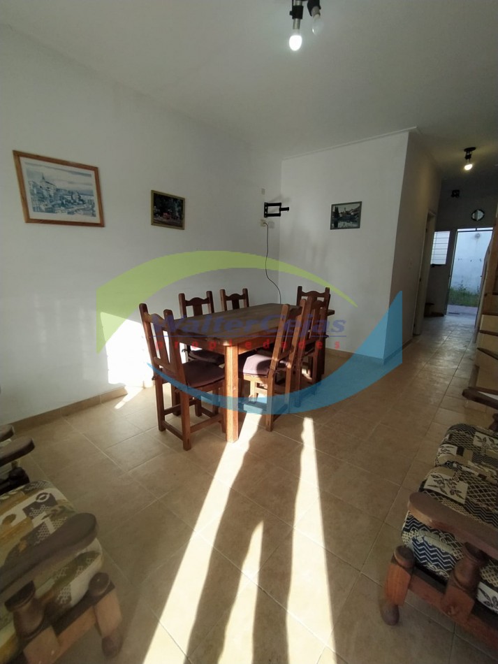 TRIPLEX 4 AMBIENTES 