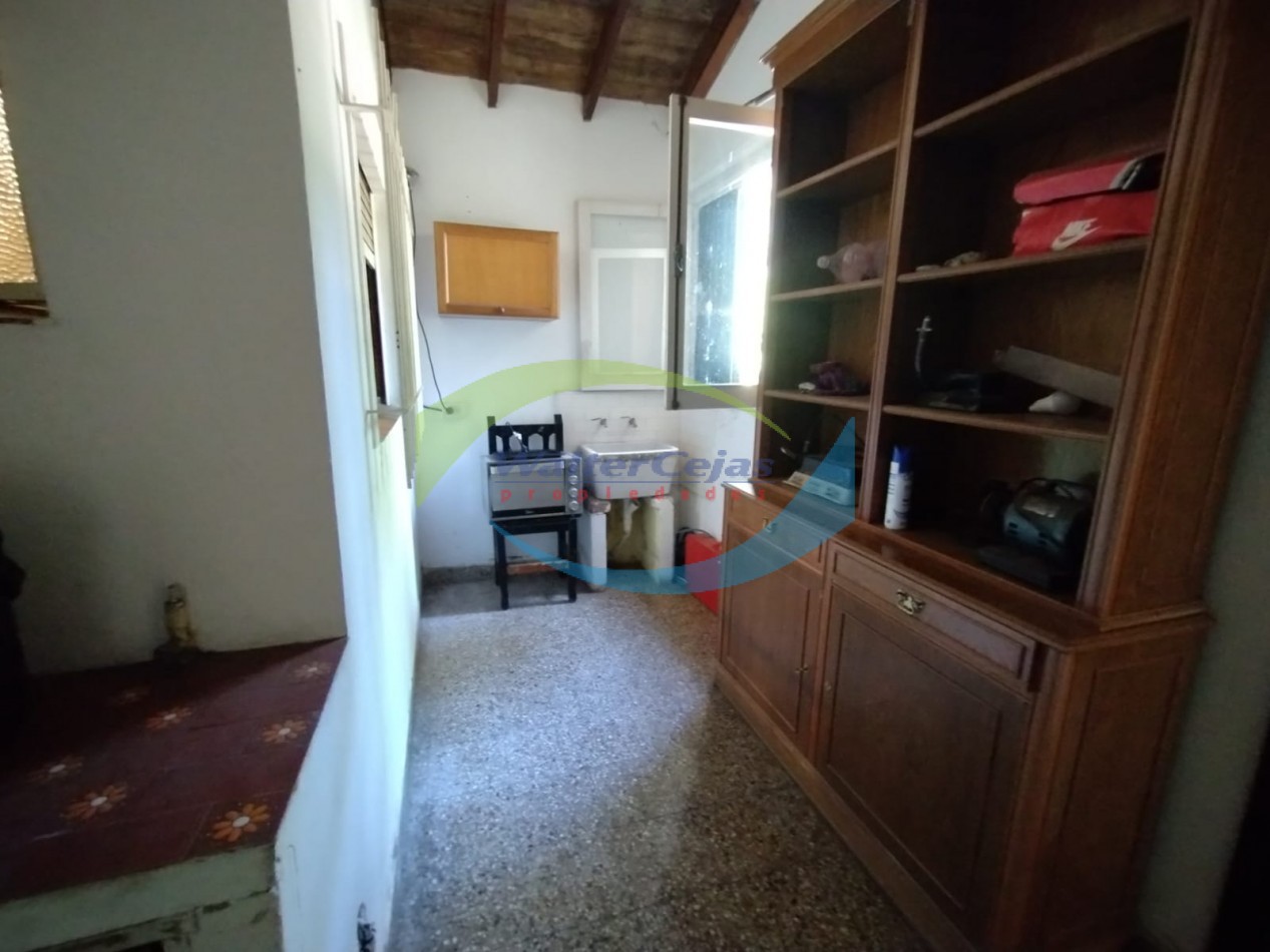 CASA EN VENTA SOBRE LOTE MULTIFAMILIAR HOTELERO
