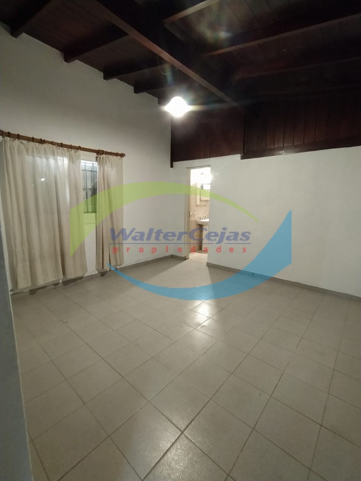 Casa 3 Ambientes en Alquiler Anual - Zona Centro