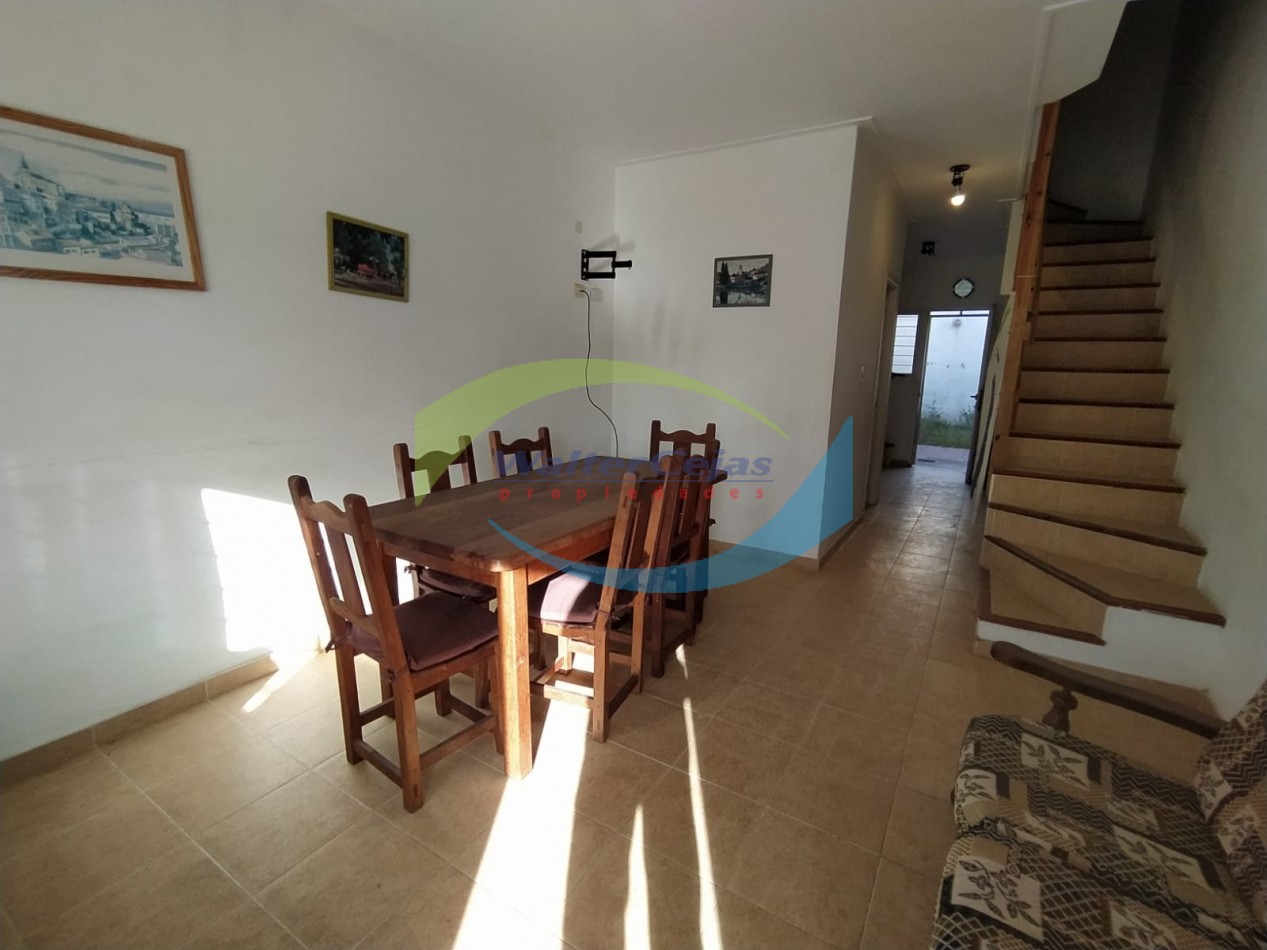 TRIPLEX 4 AMBIENTES 
