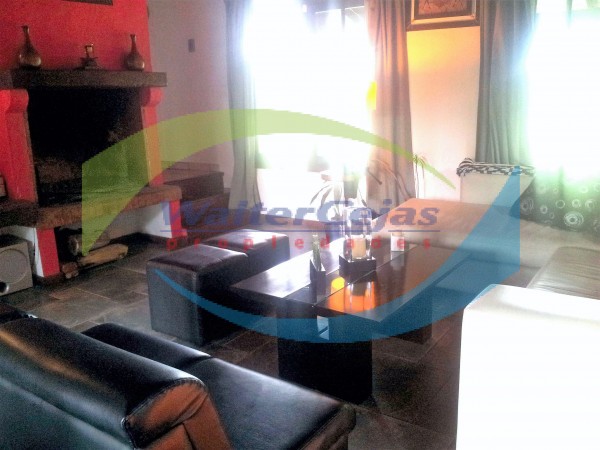 CASA 4 AMBIENTES 
