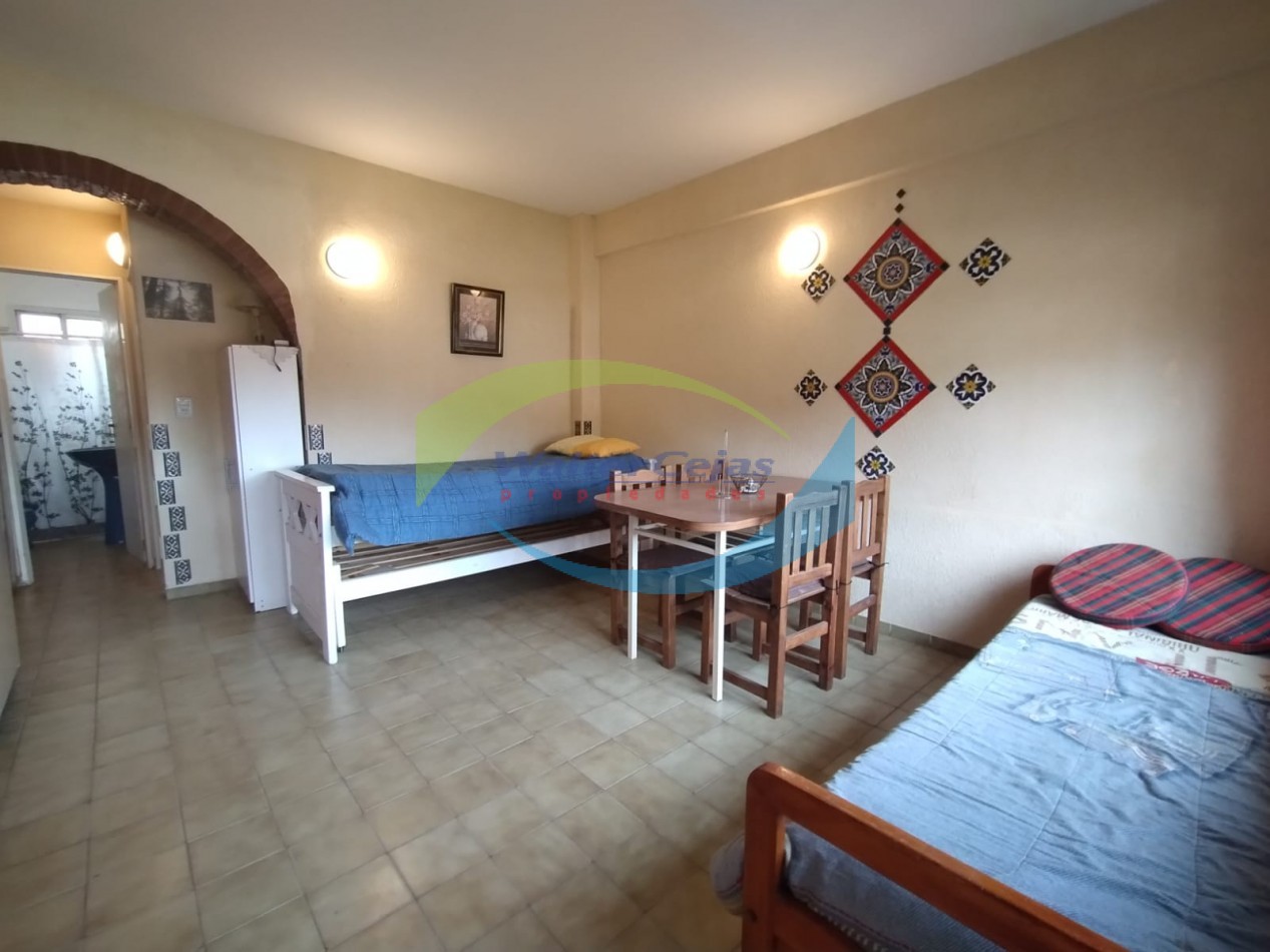 DEPARTAMENTO 2 AMBIENTES CON GAS NATURAL