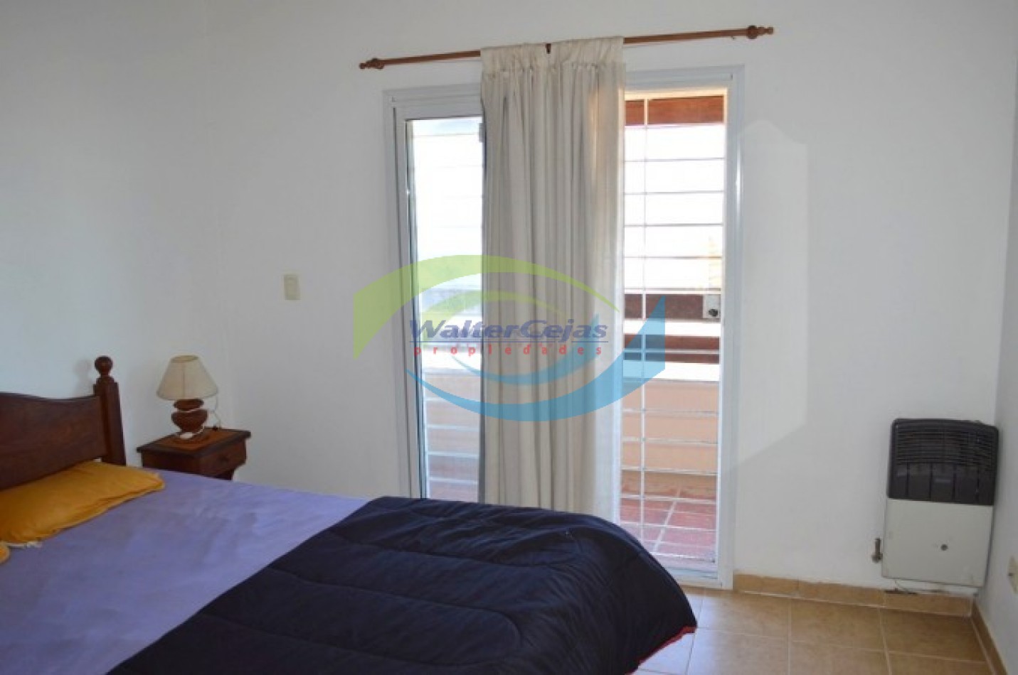 TRIPLEX 4 AMBIENTES CON TODOS LOS SERIVICIOS - VISTA AL MAR UNIDAD 2