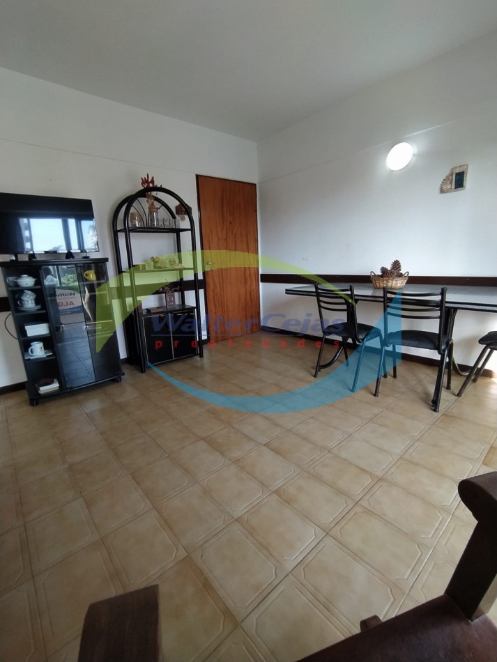 DEPARTAMENTO 2 AMBIENTES EN 1° PISO - GESELL CENTRO - 