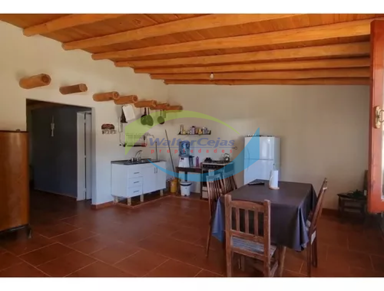 CASA 4 AMBIENTES CON GAS NATURAL BARRIO LA CARMENCITA - APTA CREDITO BANCARIO -