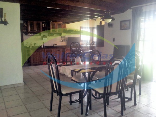 CASA 4 AMBIENTES 