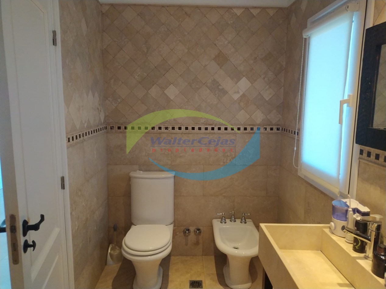 CASA 7 AMBIENTES 