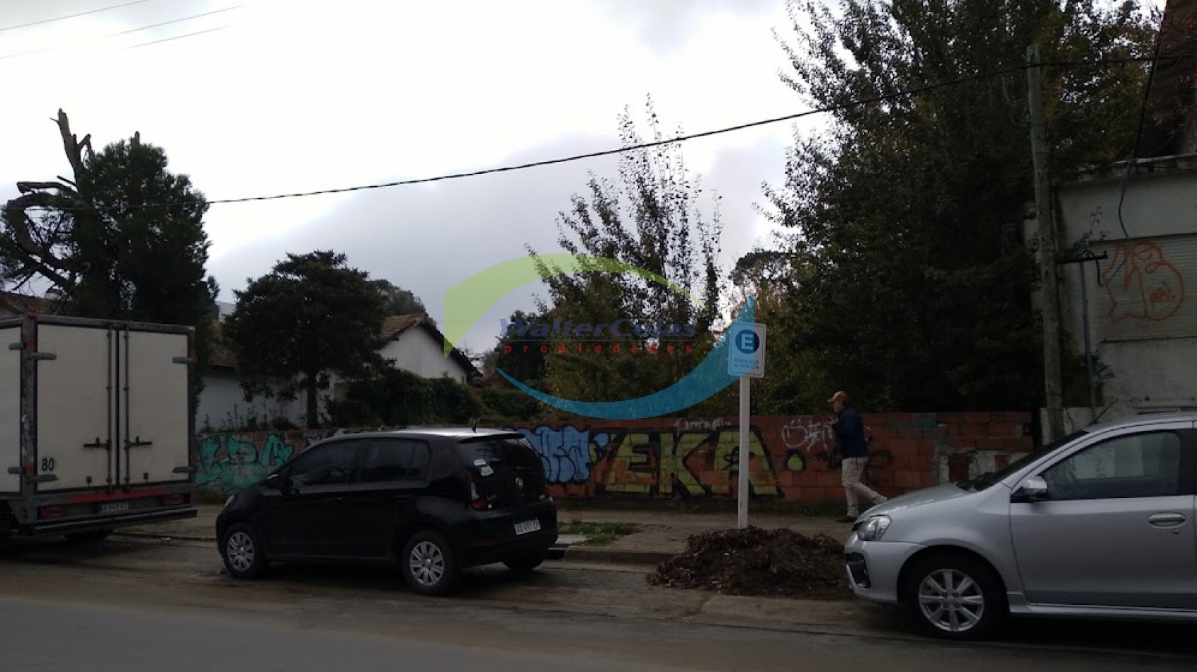 INMEJORABLE LOTE MILTIFAMILIAR COMERCIAL EN EL CORAZON DE PINAMAR