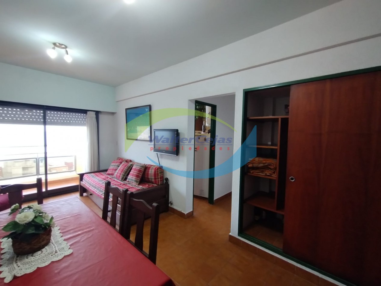 GESELL CENTRO - DEPARTAMENTO 2 AMBIENTES C/COCHERA Y VISTA AL MAR 