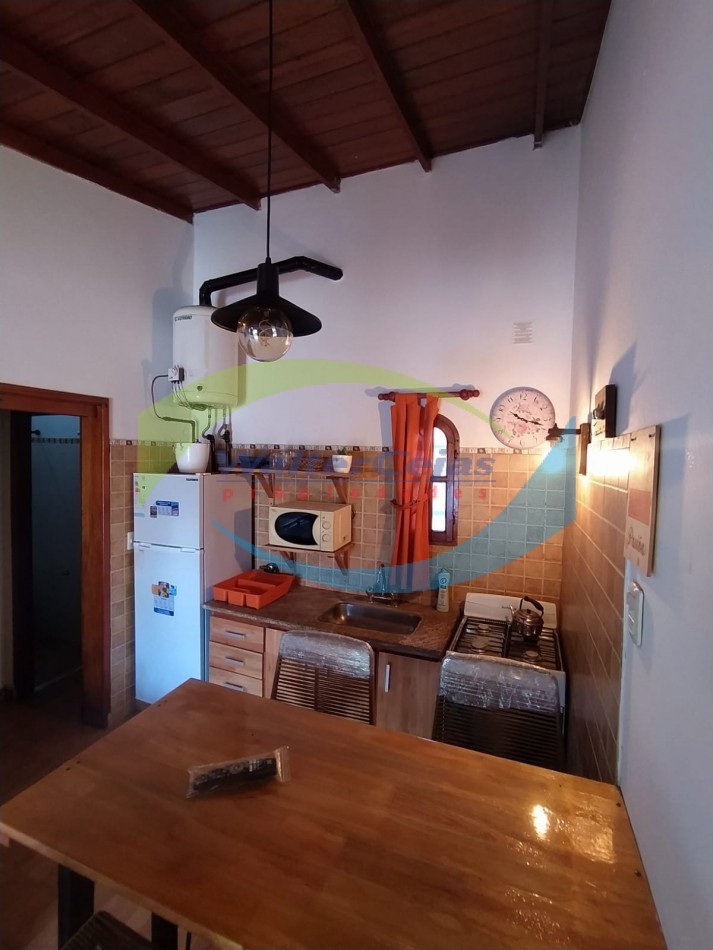 DEPARTAMENTO 2 AMBIENTES - ALQUILER ANUAL - 1 O 2 PERSONAS