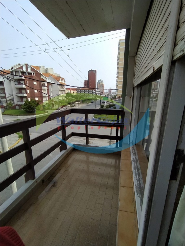 HERMOSO DEPARTAMENTO 2 AMBIENTES  EN EL CENTRO DE GESELL - COCHERA - GAS NATURAL - VISTA AL MAR