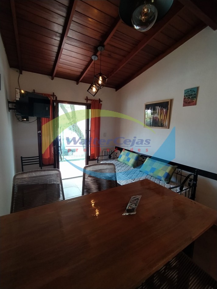 DEPARTAMENTO 2 AMBIENTES - ALQUILER ANUAL - 1 O 2 PERSONAS