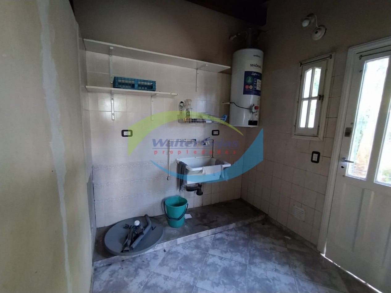 Casa 3 Ambientes en Alquiler Anual - Zona Centro