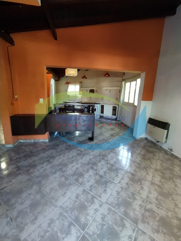 Casa 3 Ambientes en Alquiler Anual - Zona Centro